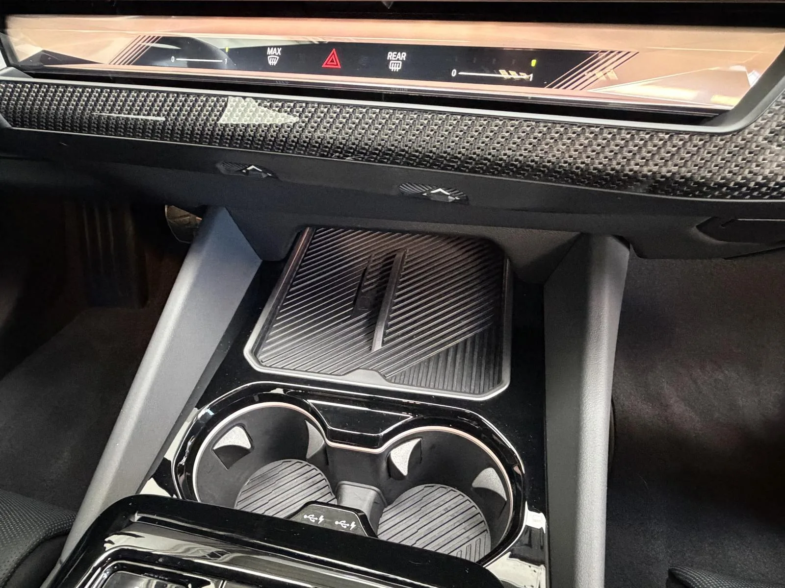 2026 BMW 550e M Sport Pro, 30/30