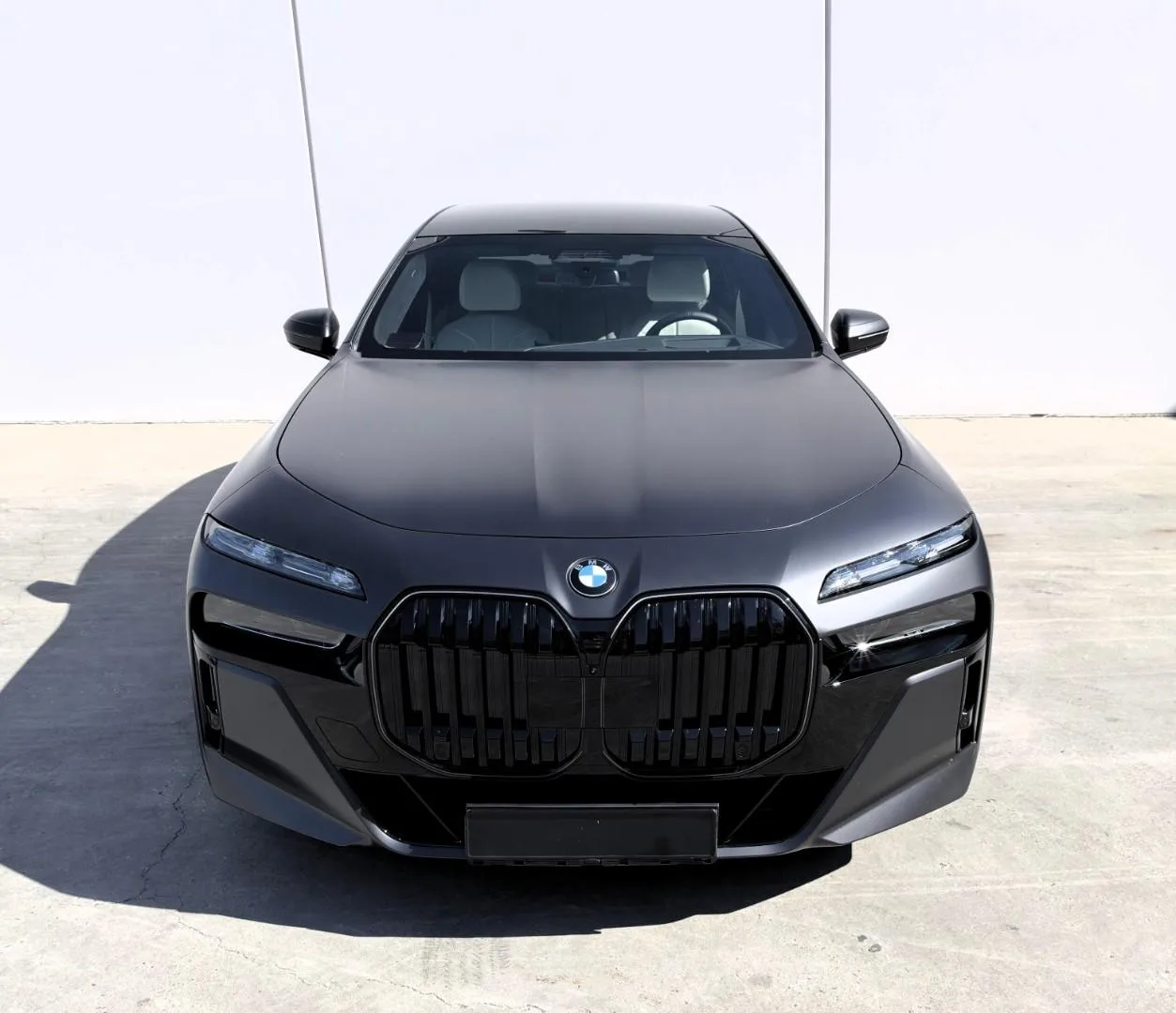 2026 BMW 740d xDrive M Sport Pro, 6/30