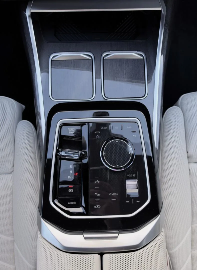 2026 BMW 740d xDrive M Sport Pro, 14/30