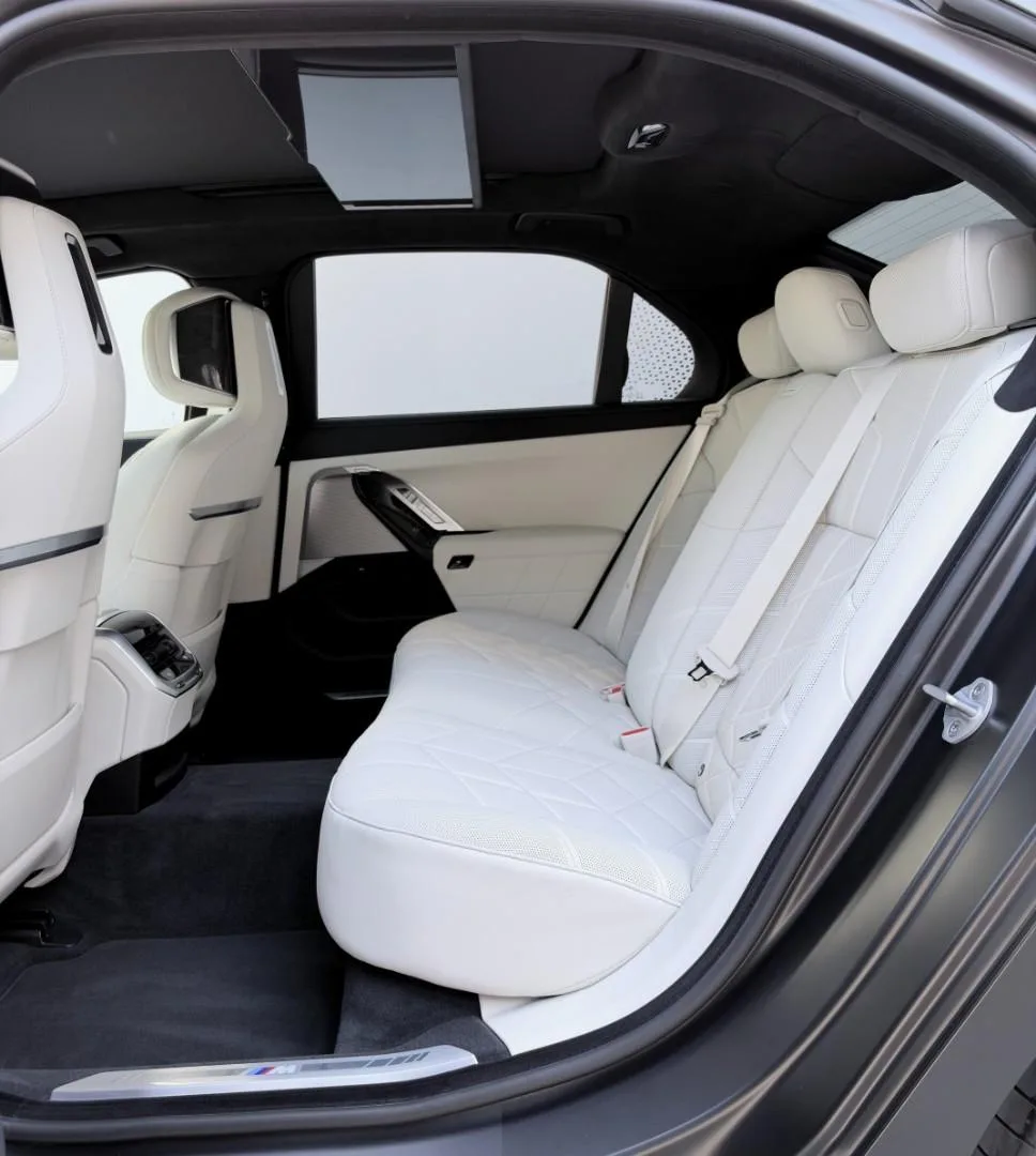 2026 BMW 740d xDrive M Sport Pro, 19/30