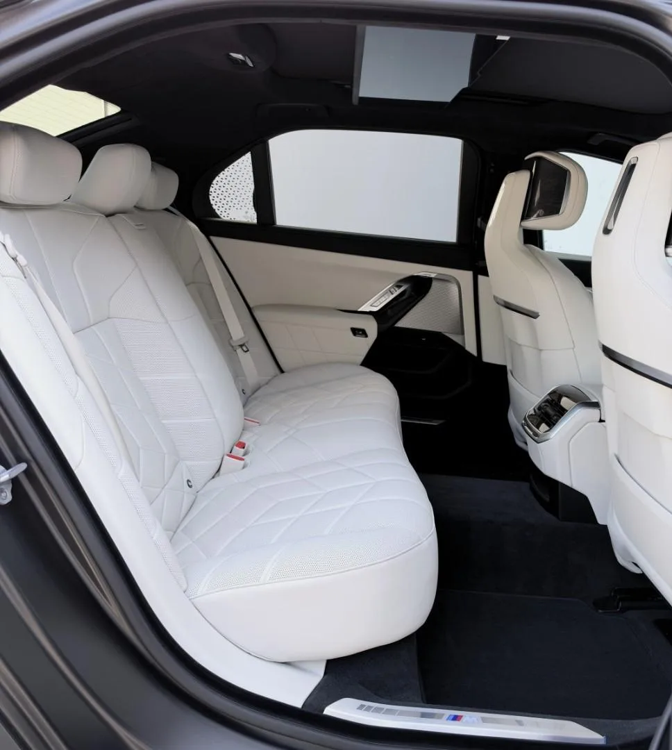 2026 BMW 740d xDrive M Sport Pro, 21/30