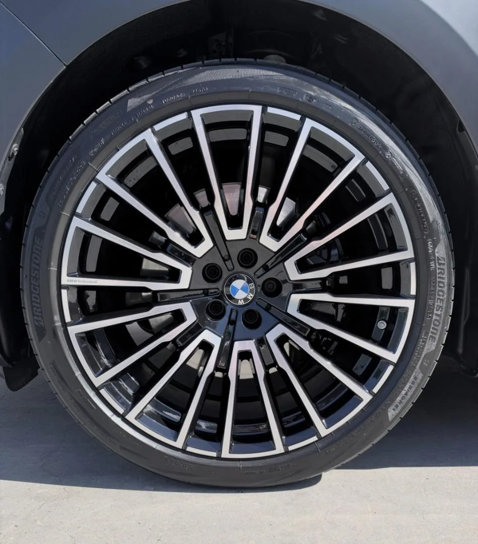 2026 BMW 740d xDrive M Sport Pro, 27/30