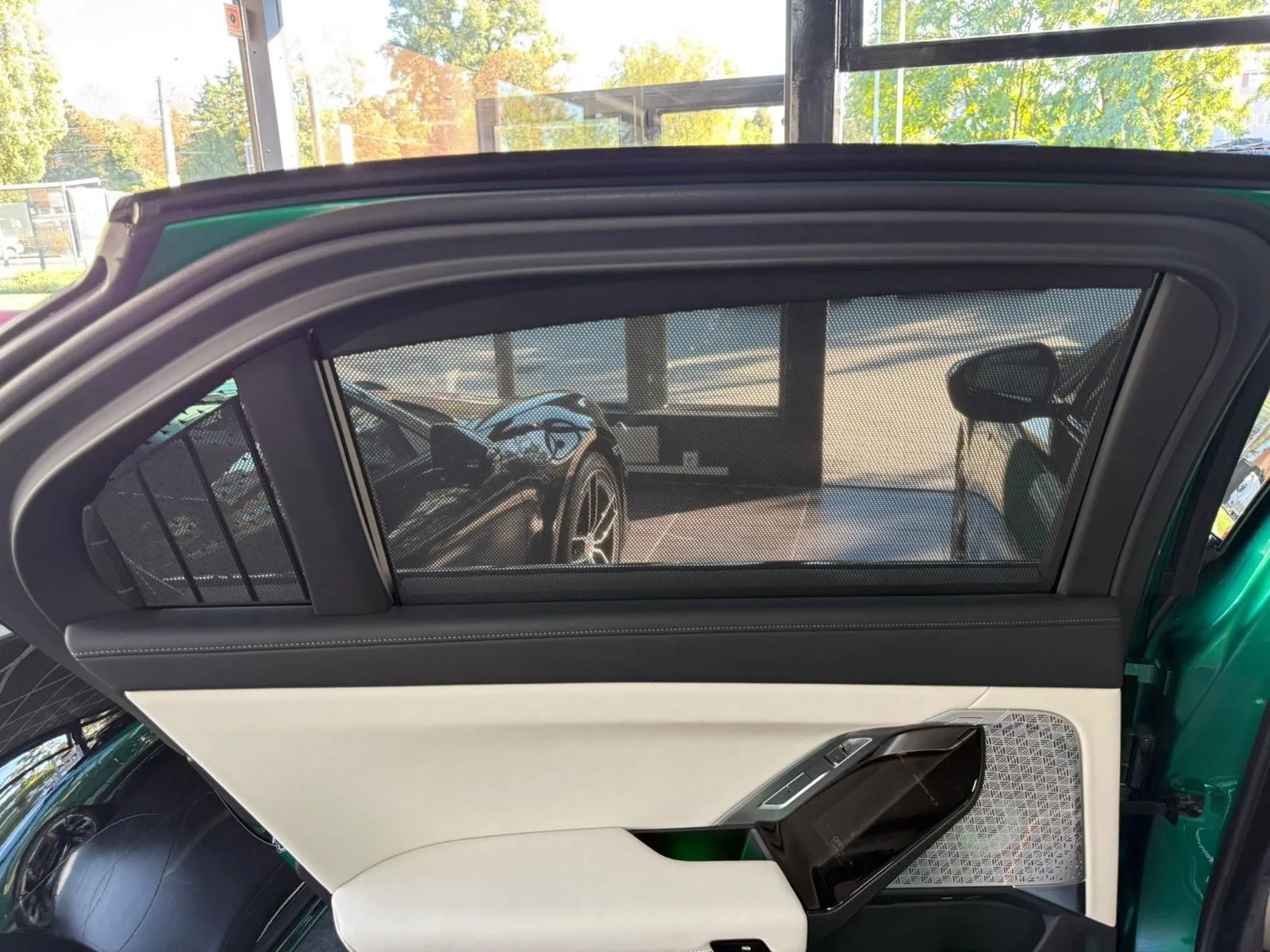 2026 BMW 740d xDrive, 21/25