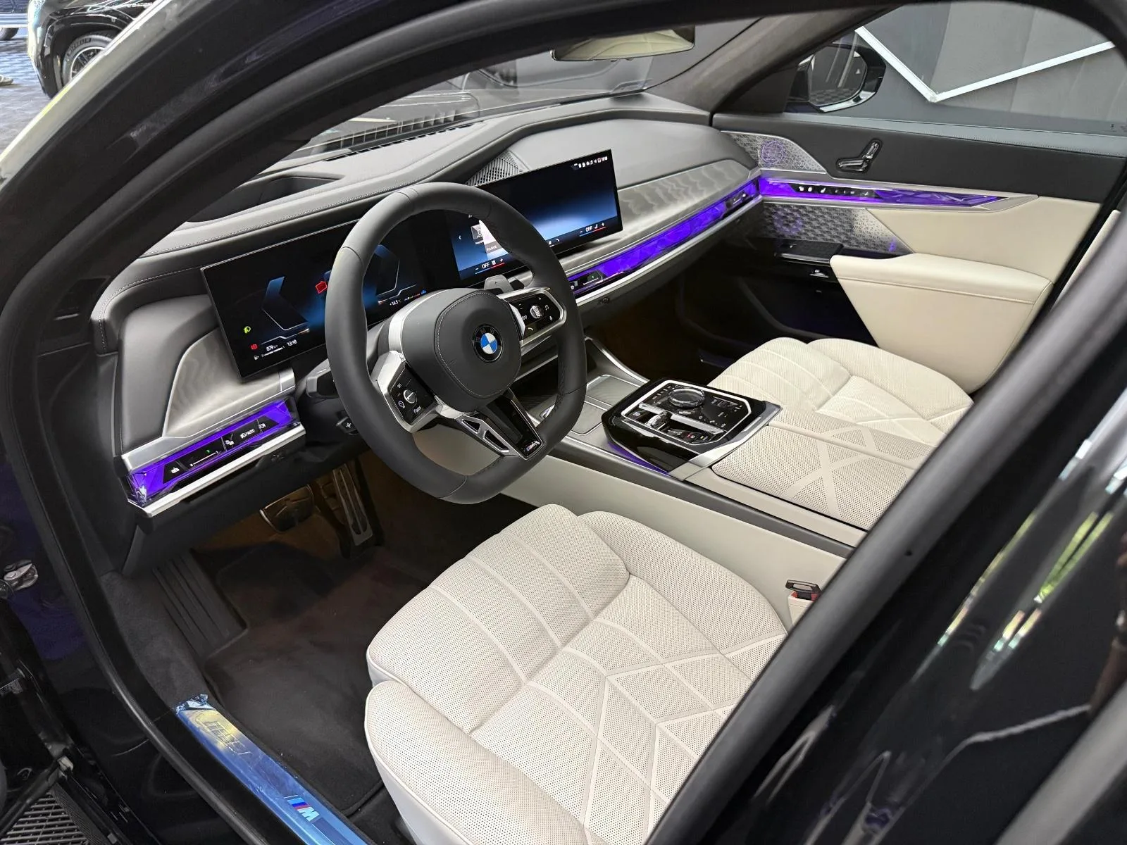 2026 BMW 740d xDrive, 7/30