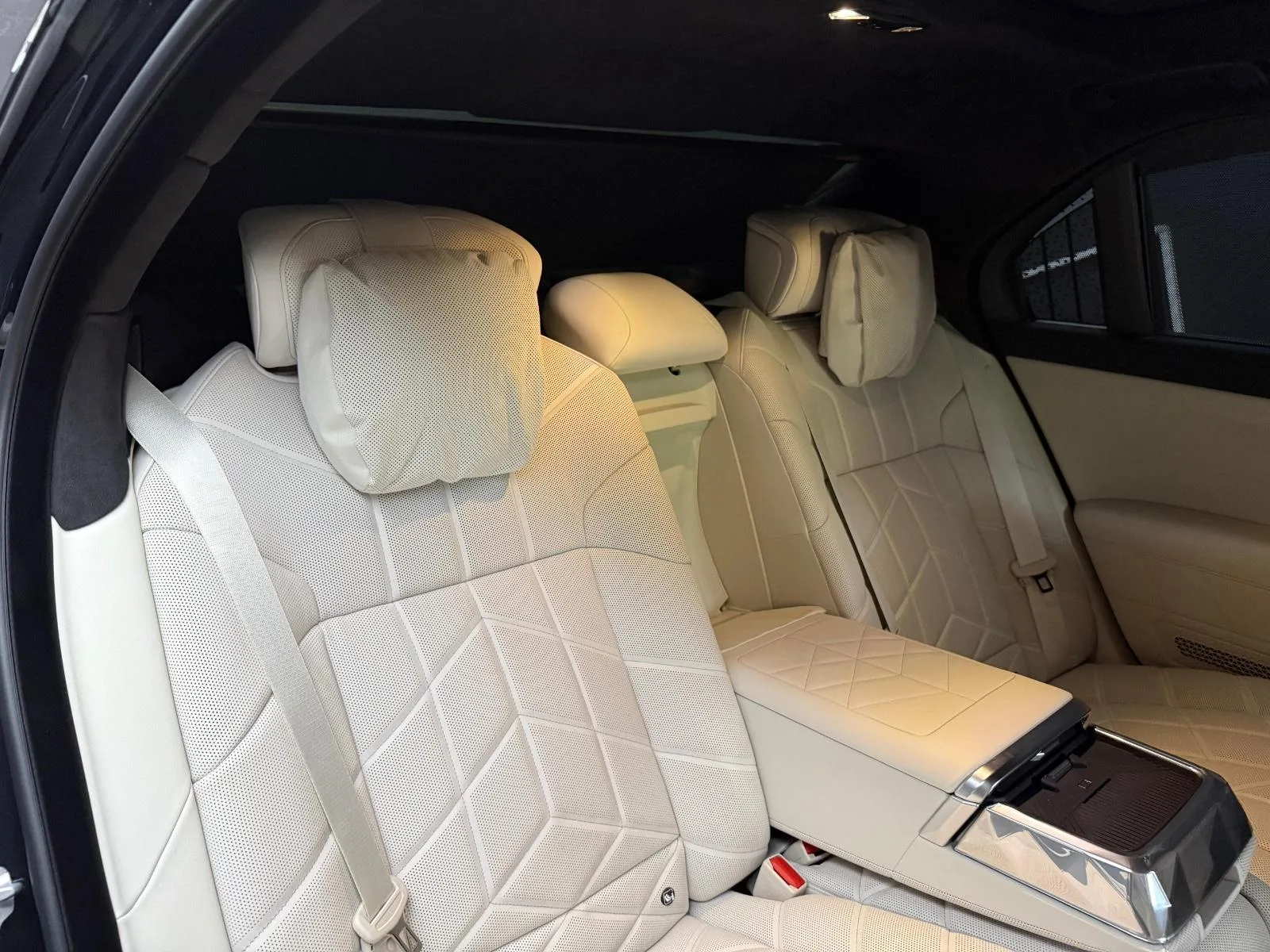 2026 BMW 740d xDrive, 17/30