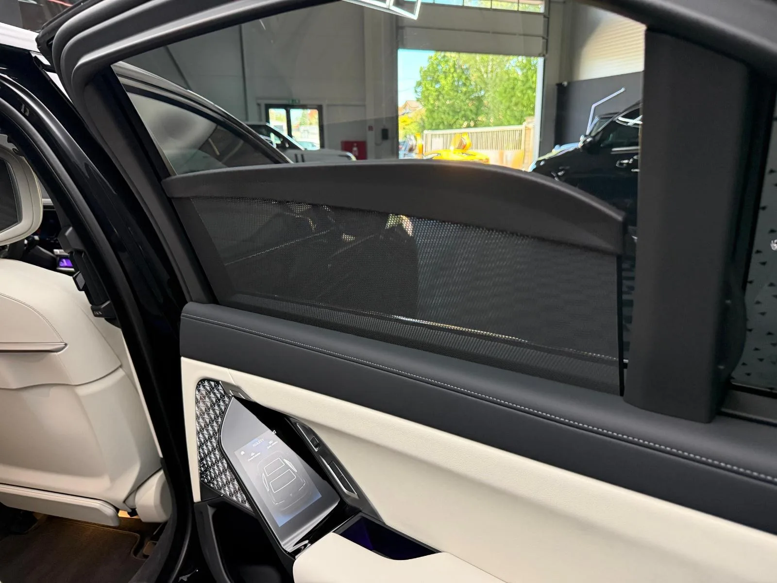 2026 BMW 740d xDrive, 28/30