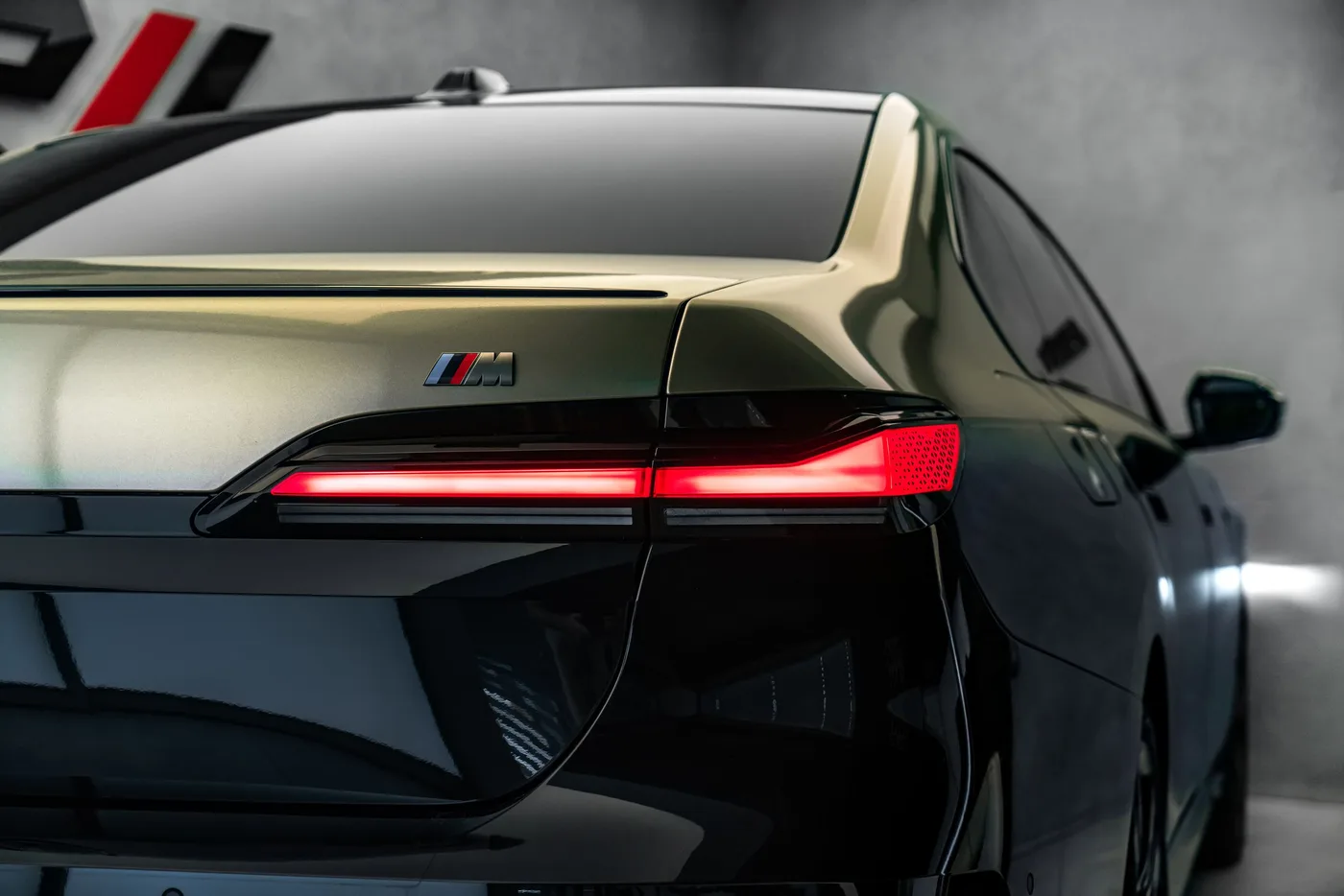 2026 BMW i7 xDrive60 M Sport, Individual proposée par un concessionnaire spécialisé à Ostrava, Tchéquie, photo 10 sur 15