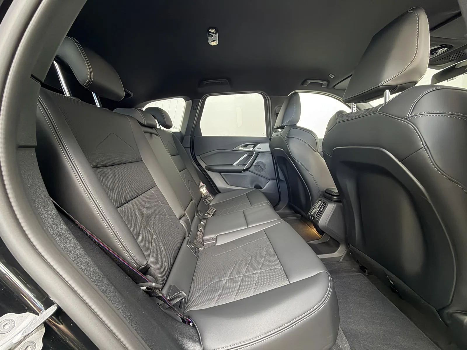 2026 BMW iX1 eDrive20 M Sport Pro, 26/30
