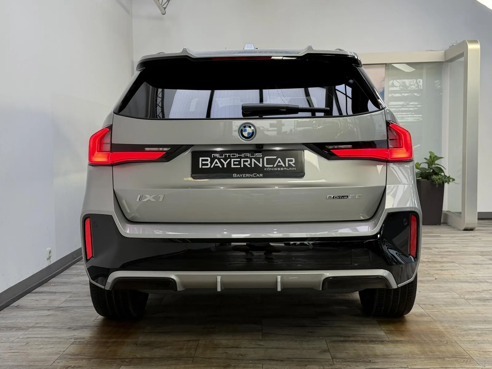 2026 BMW iX1 eDrive20 M Sport Pro, 5/30