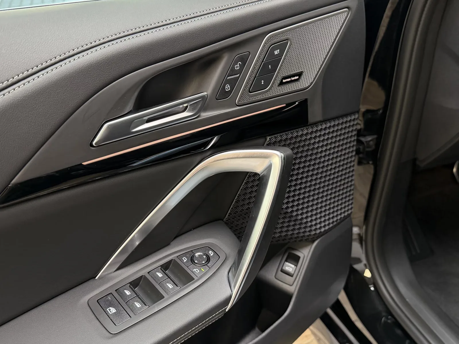 2026 BMW iX1 eDrive20 M Sport Pro, 14/30