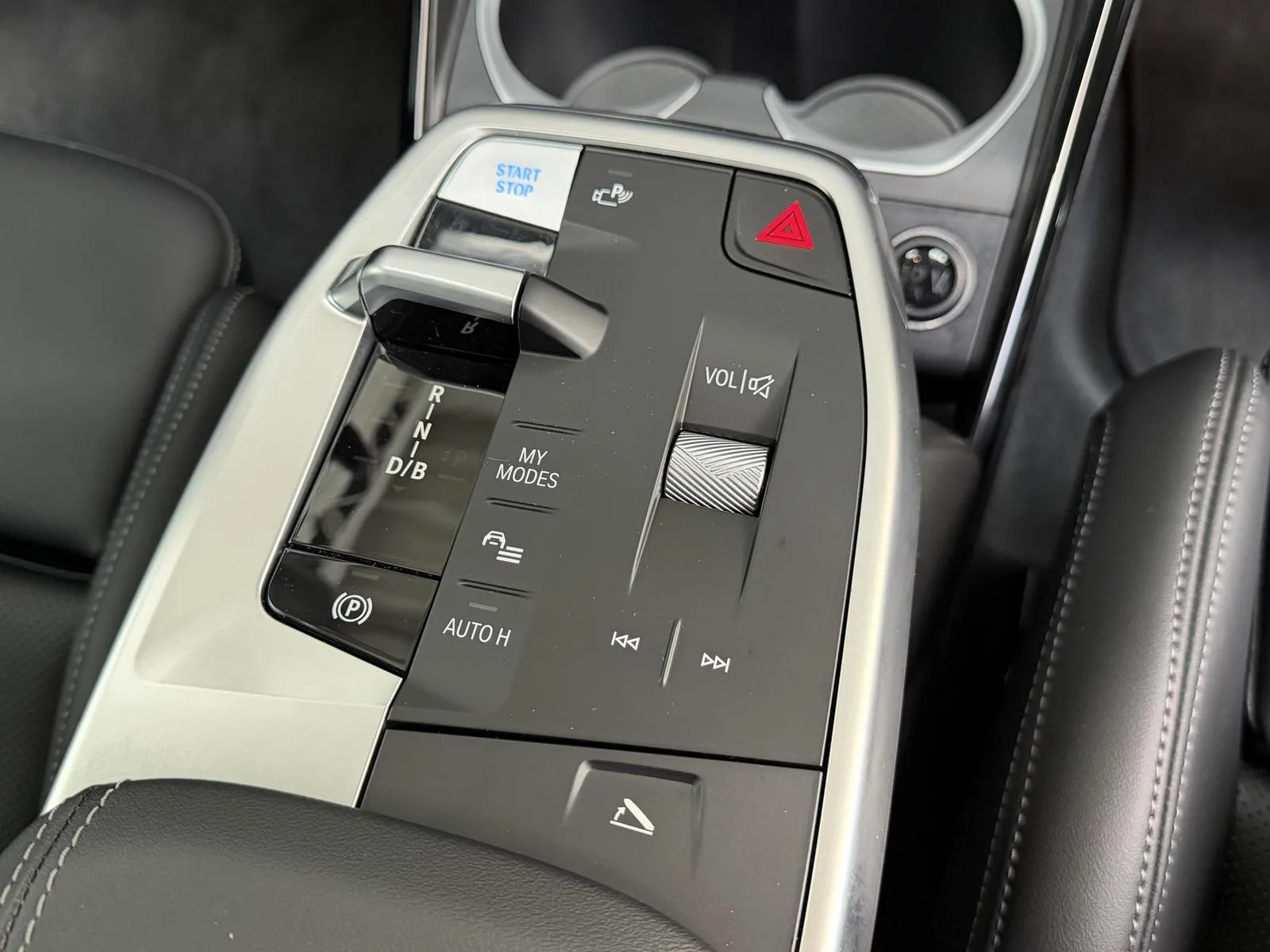 2026 BMW iX1 eDrive20 M Sport Pro, 30/30