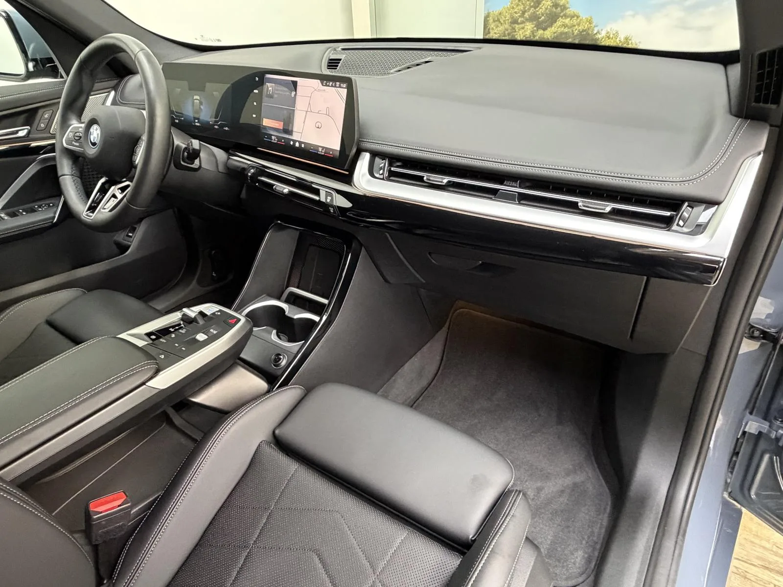2026 BMW iX1 eDrive20 M Sport Pro, 29/30