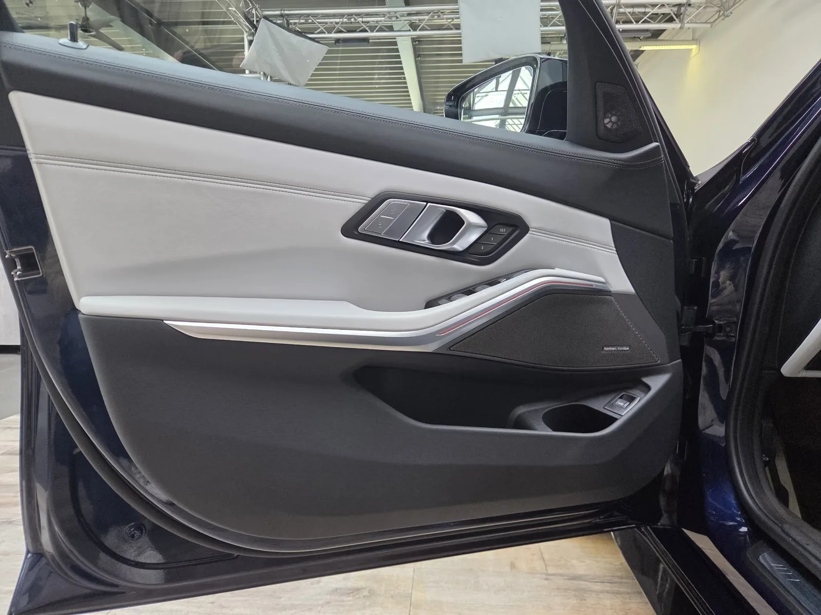 2026 BMW M3 Competition Touring, 17/30