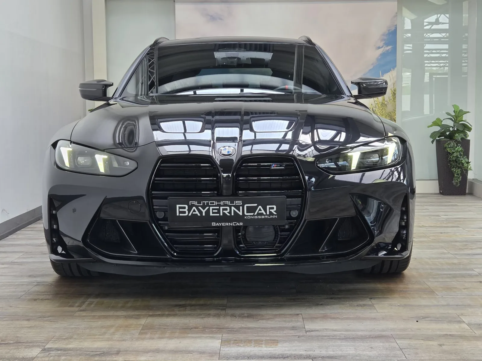 2026 BMW M3 Competition Touring, 2/30