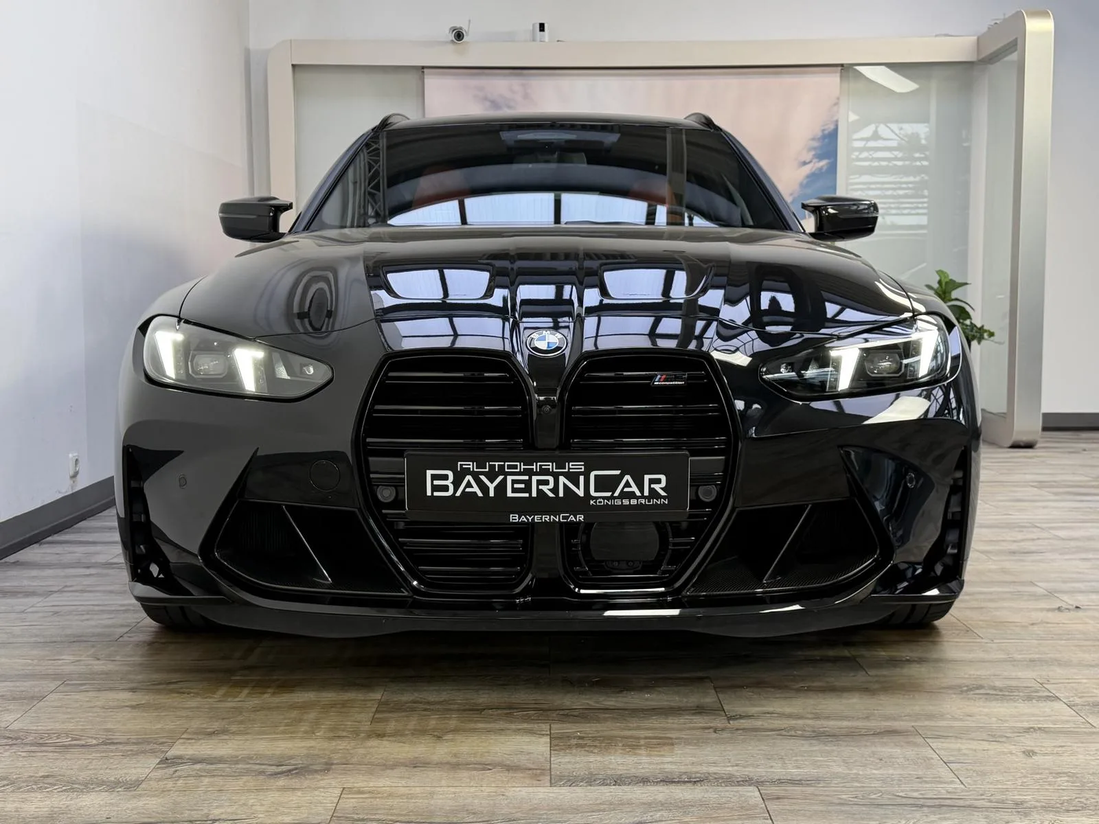 2026 BMW M3 Competition Touring, 2/30