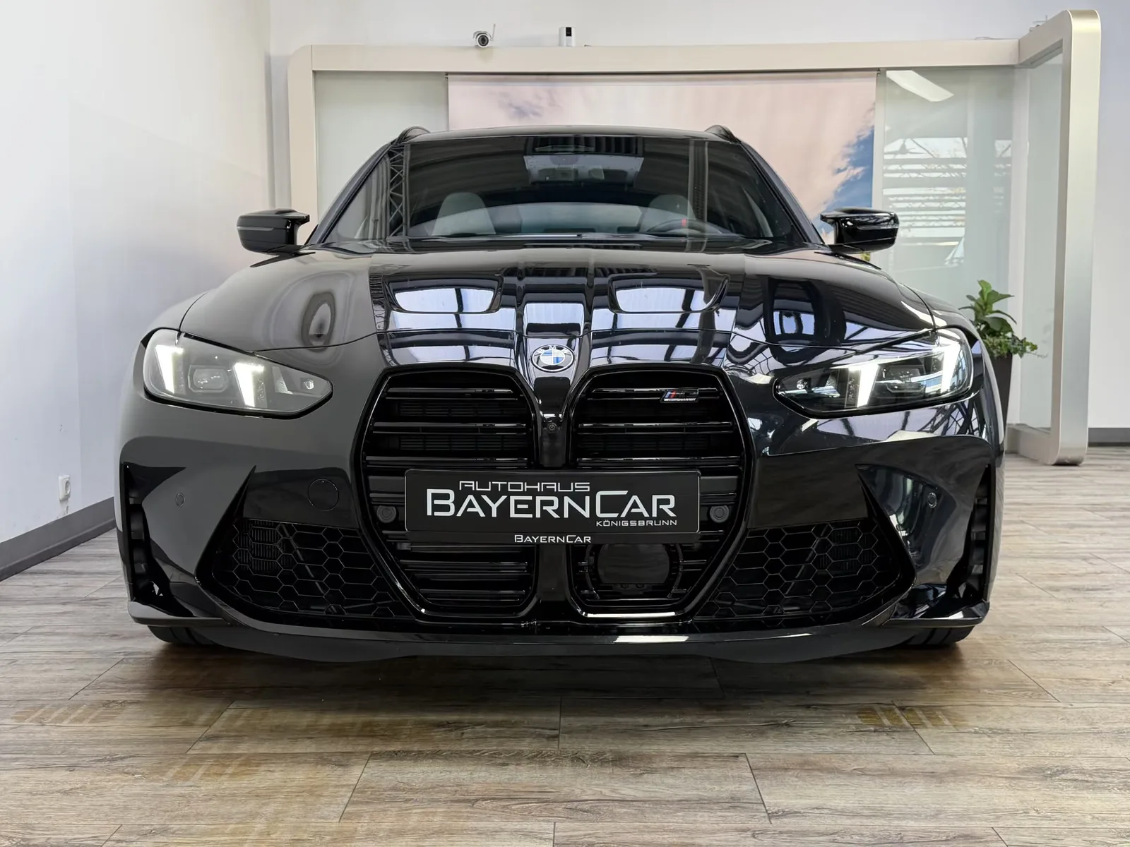 2026 BMW M3 Competition Touring, 2/30