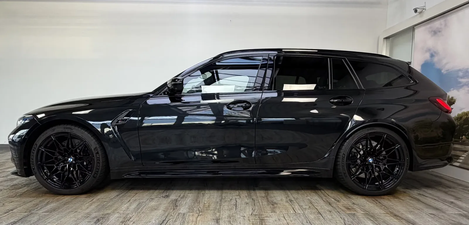 2026 BMW M3 Competition Touring, 3/30