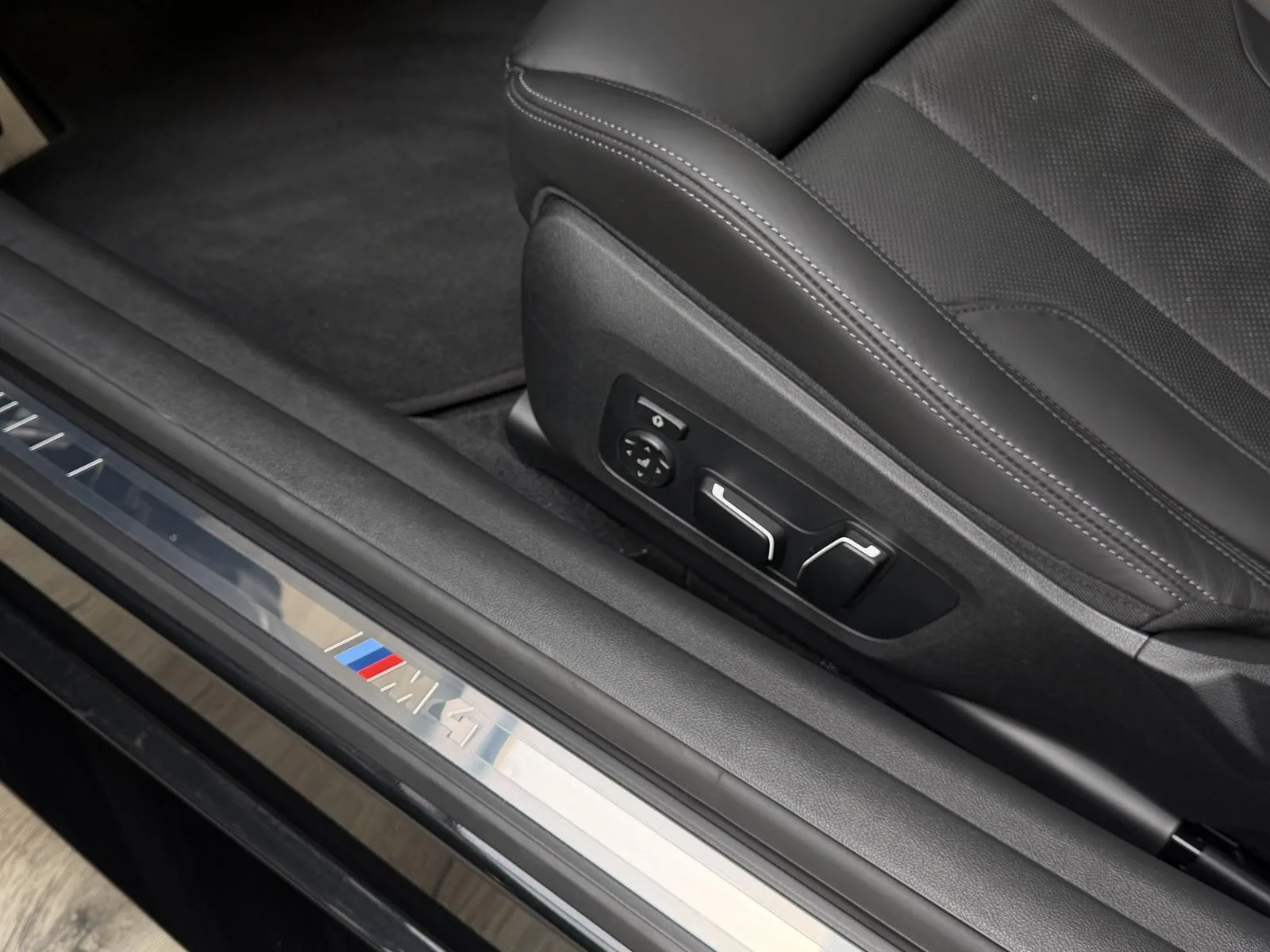 2026 BMW M4 Competition M xDrive, 14/30
