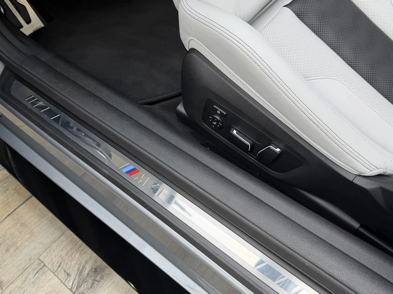 2026 BMW M4 Competition Convertible M xDrive, 22/30