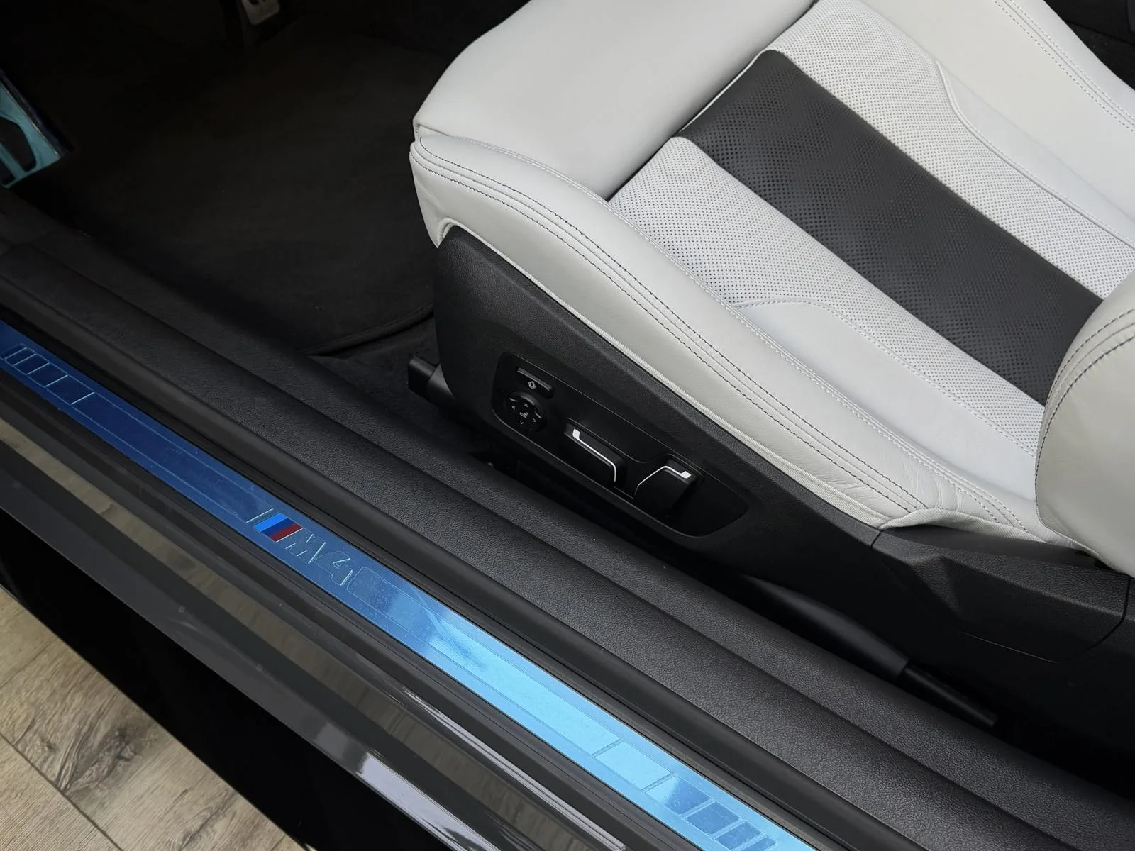 2026 BMW M4 Competition Convertible M xDrive, 22/30
