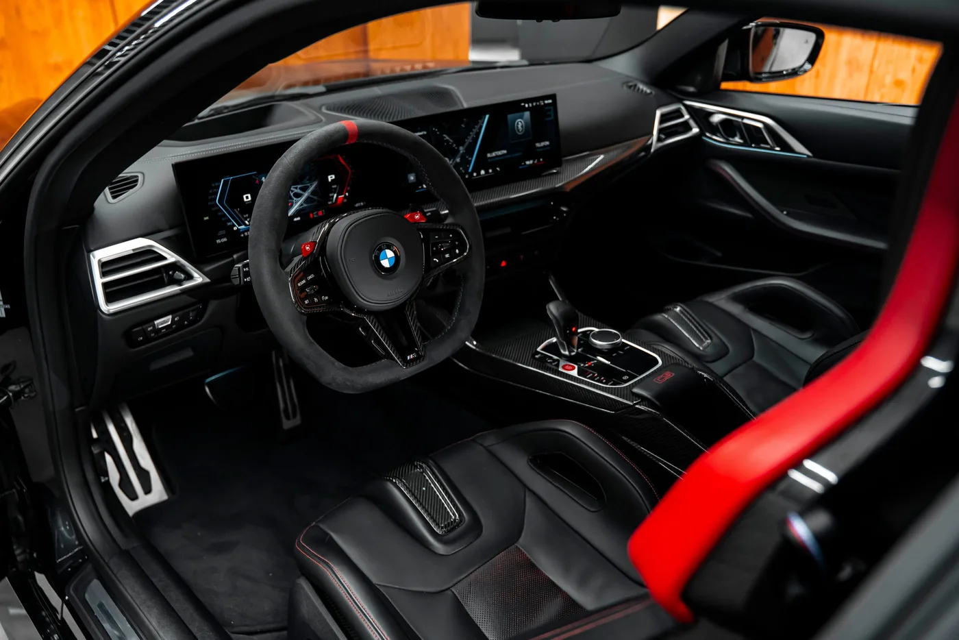 2026 BMW M4 CS angeboten von einem Fachhändler in Bratislava, Slowakei, Foto 10 von 24
