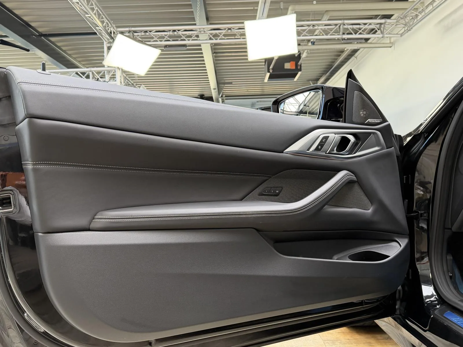 2026 BMW M440i xDrive Cabrio, 23/30