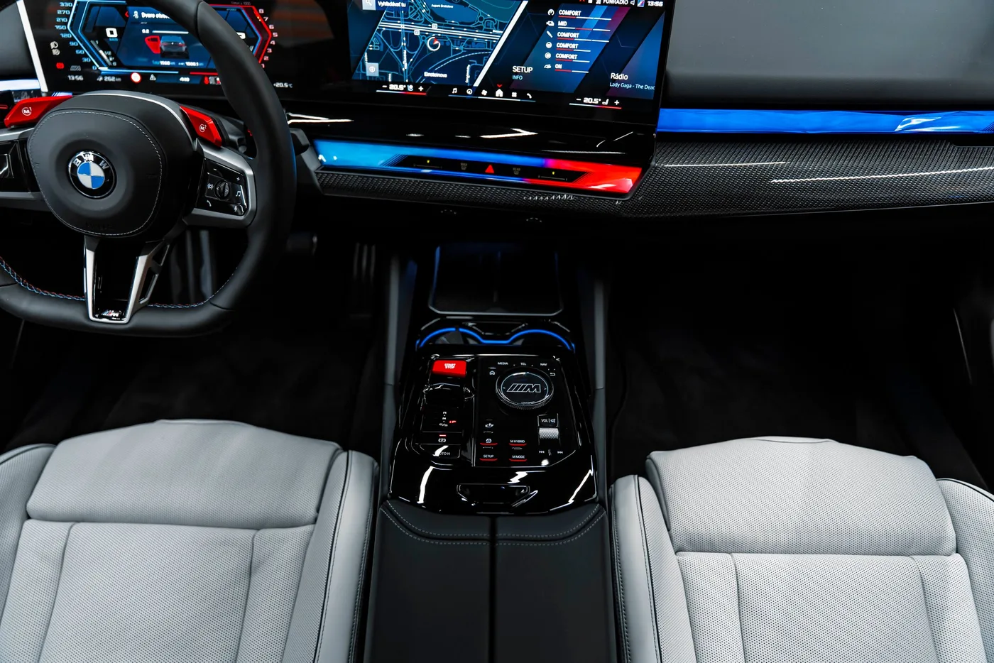 2026 BMW M5 angeboten von einem Fachhändler in Bratislava, Slowakei, Foto 12 von 15