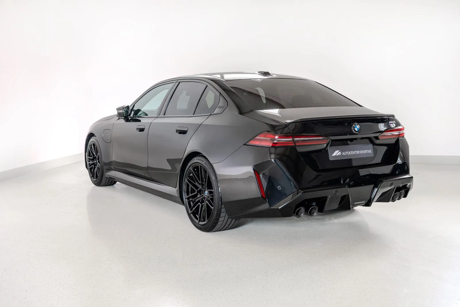 2026 BMW M5, 6/30