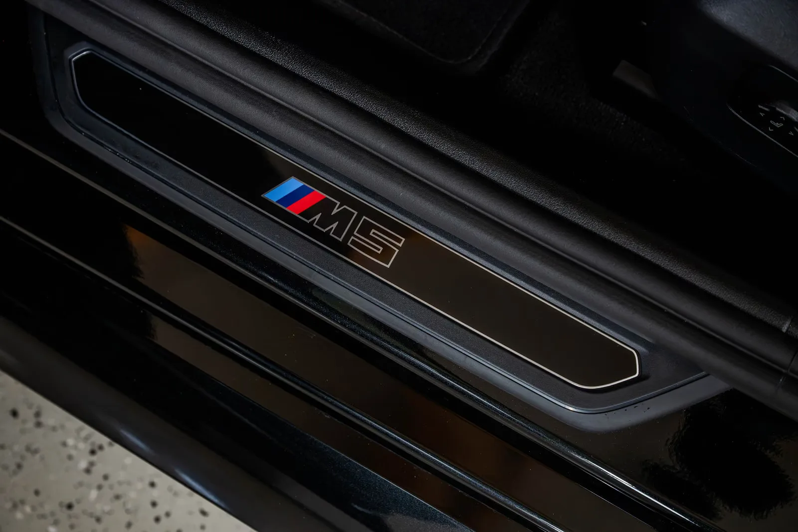 2026 BMW M5, 16/30