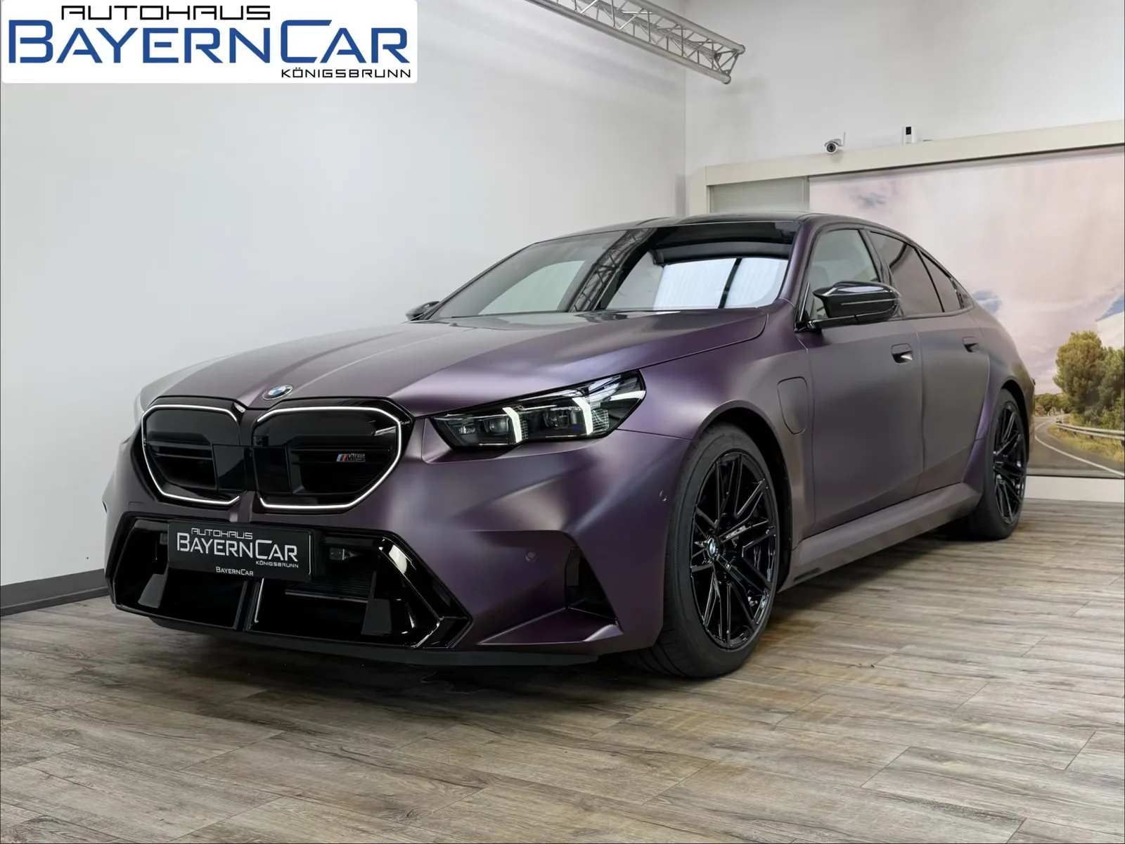 2026 BMW M5 angeboten von einem Fachhändler in Königsbrunn, Deutschland, Hauptfoto