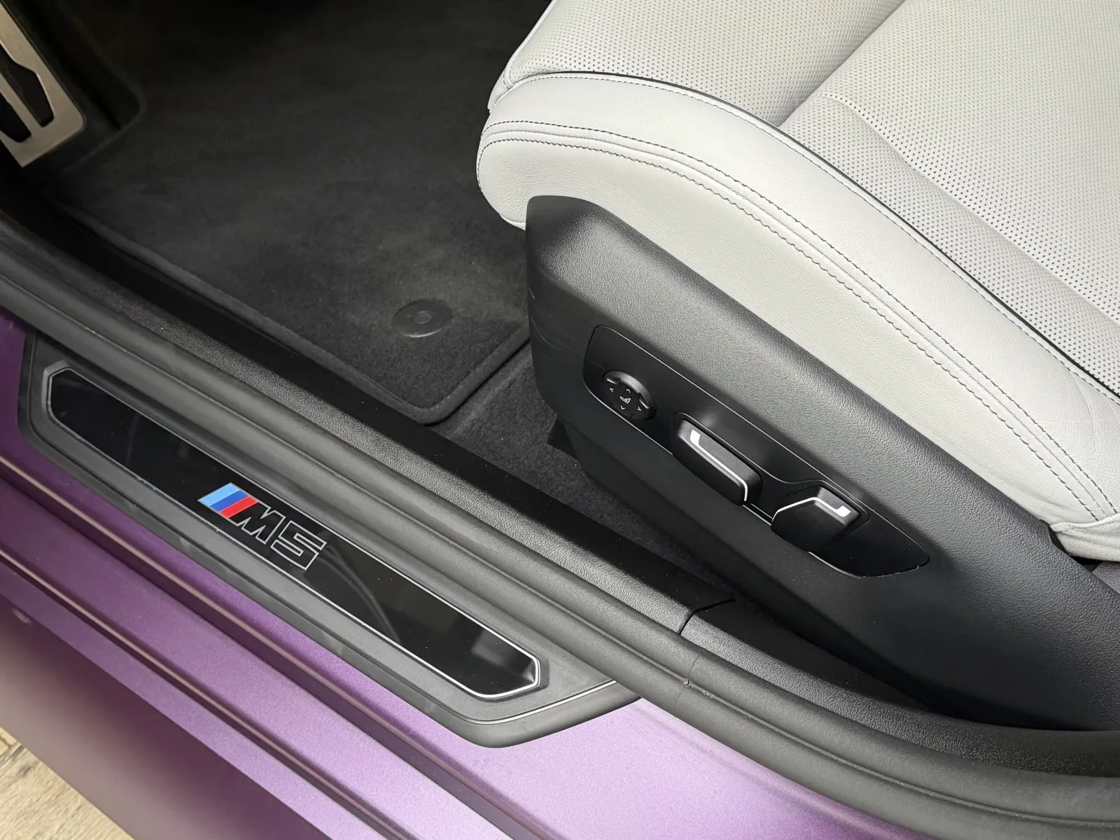 2026 BMW M5, 15/30