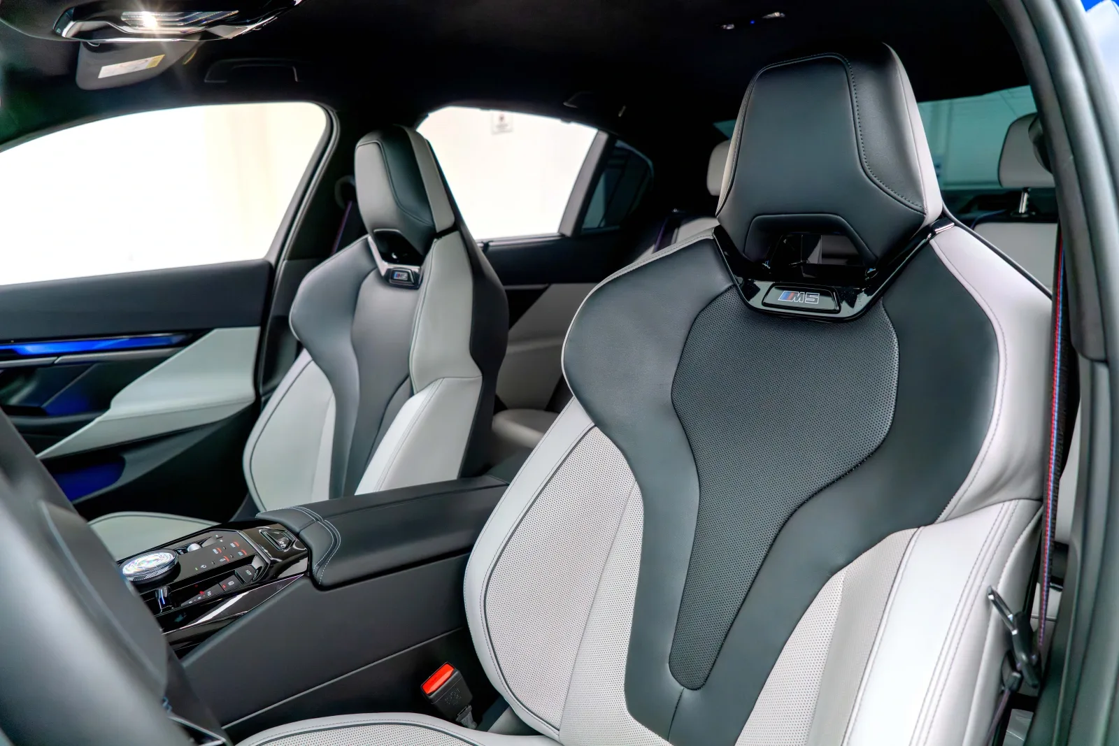 2026 BMW M5, 12/16