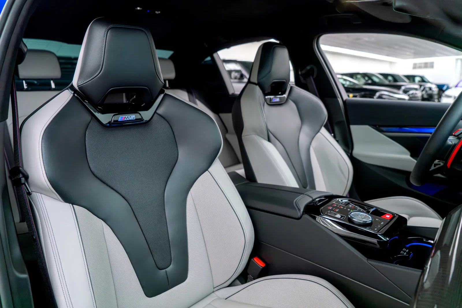 2026 BMW M5, 13/16
