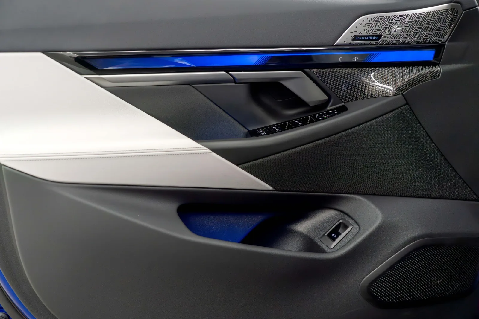 2026 BMW M5, 15/16
