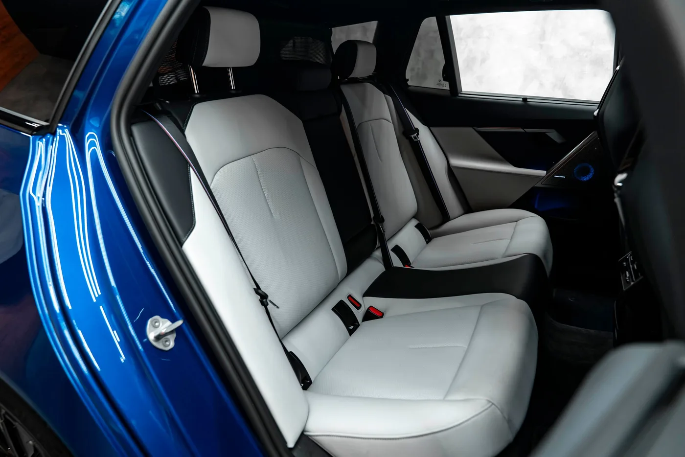 2026 BMW M5 Touring offered by a specialist dealer in Bratislava, Slovakia, photo 19 of 23