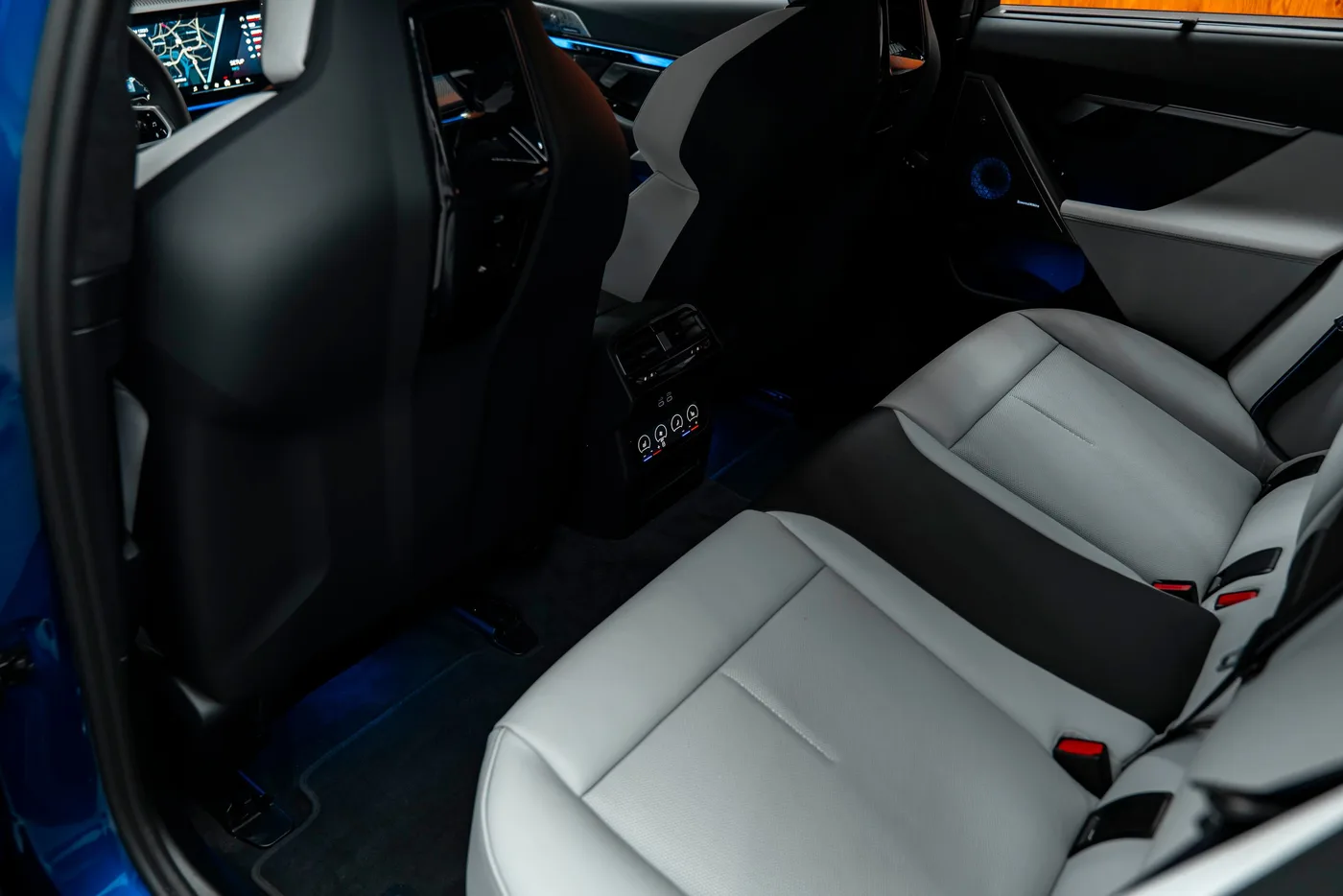 2026 BMW M5 Touring offered by a specialist dealer in Bratislava, Slovakia, photo 20 of 23