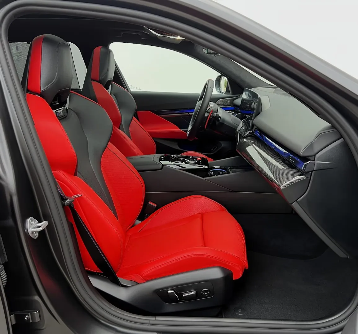 2026 BMW M5 Touring, 3/30