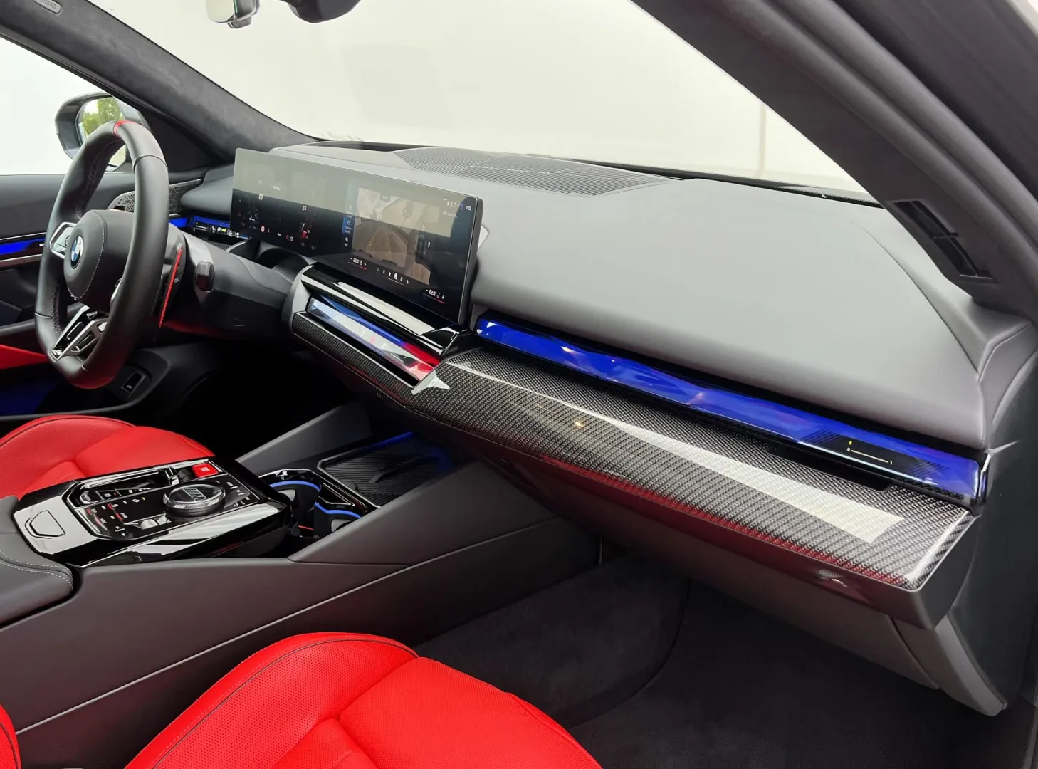 2026 BMW M5 Touring, 12/30