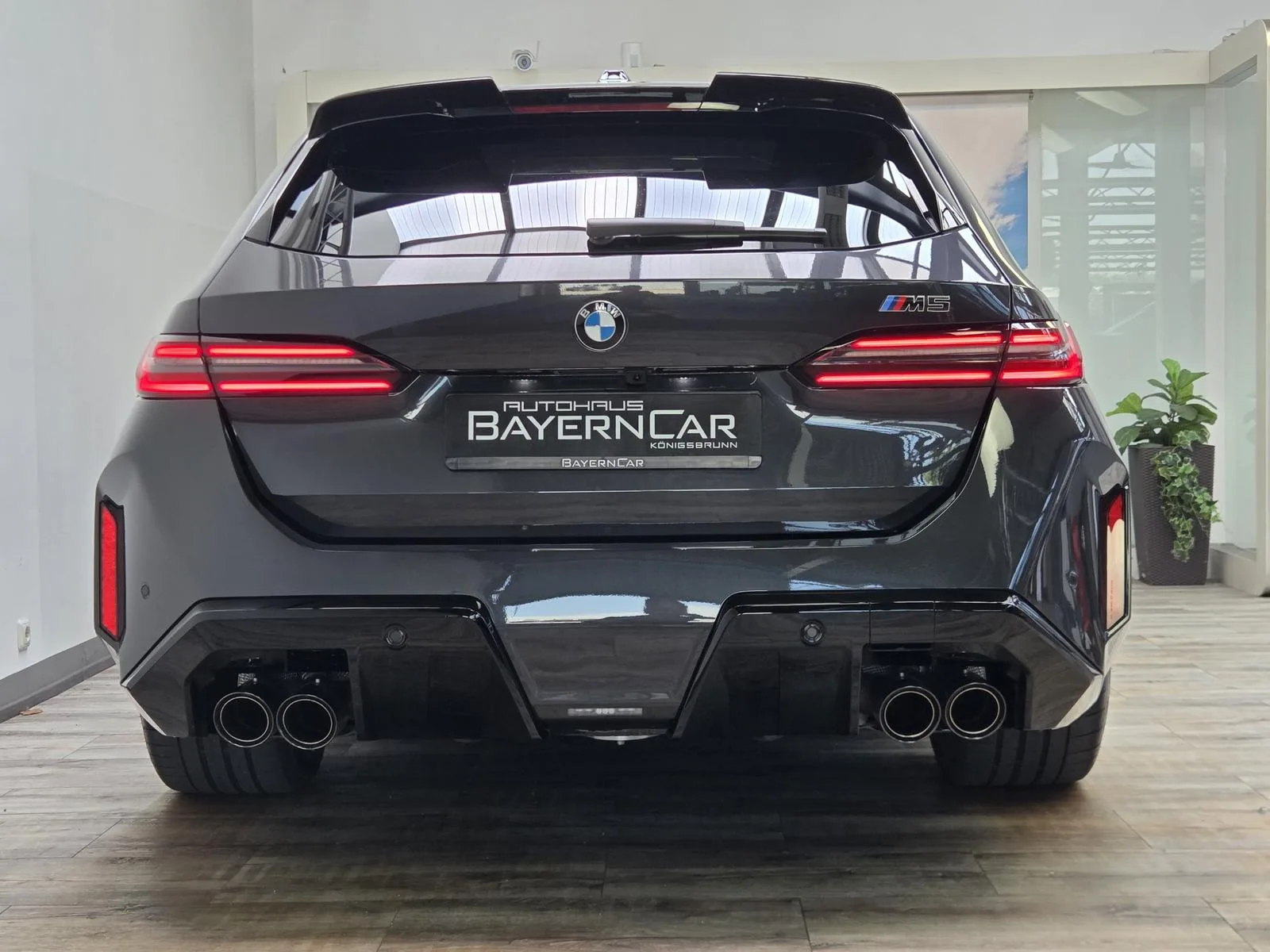 2026 BMW M5 Touring, 5/30
