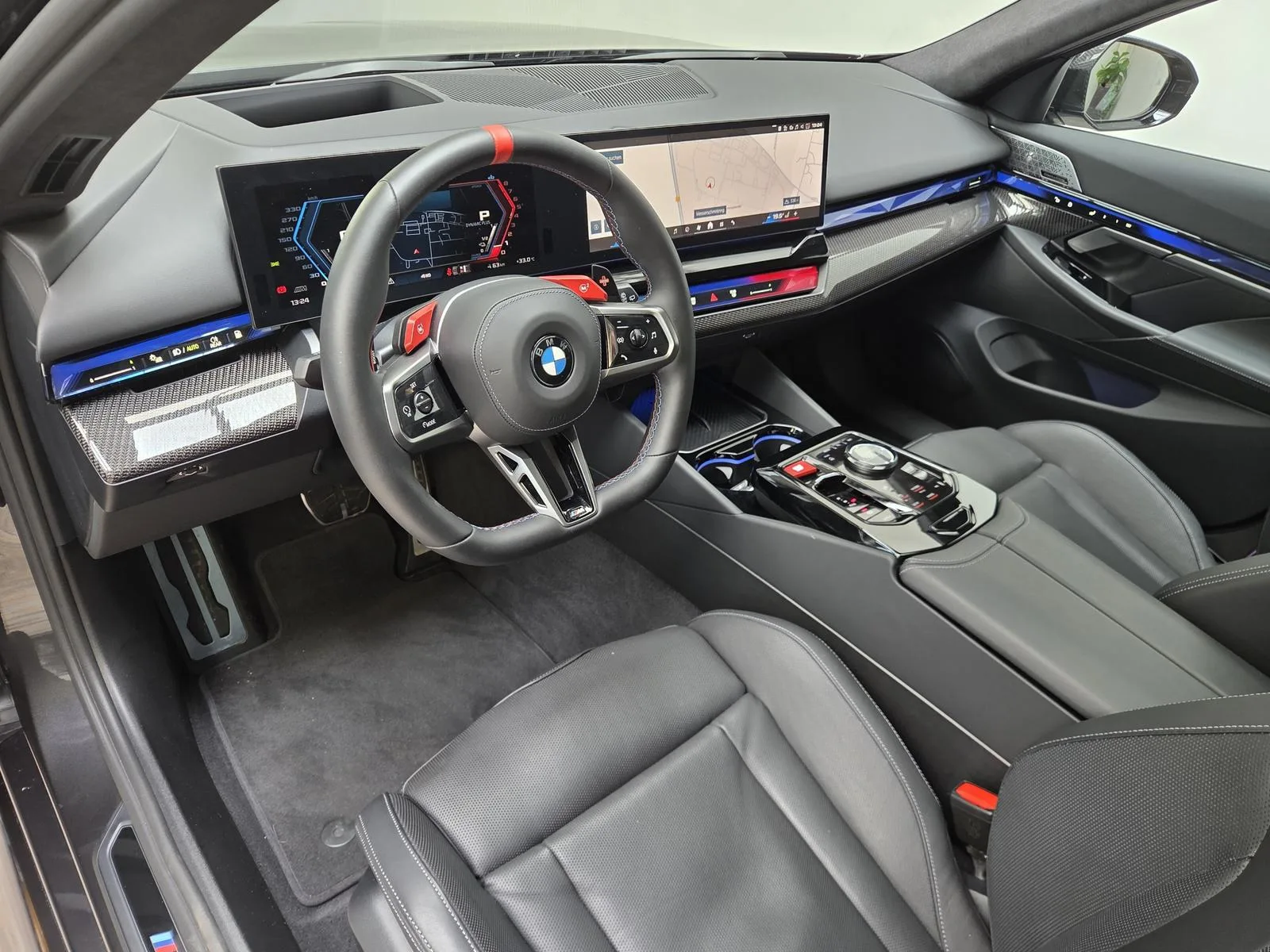 2026 BMW M5 Touring, 8/30