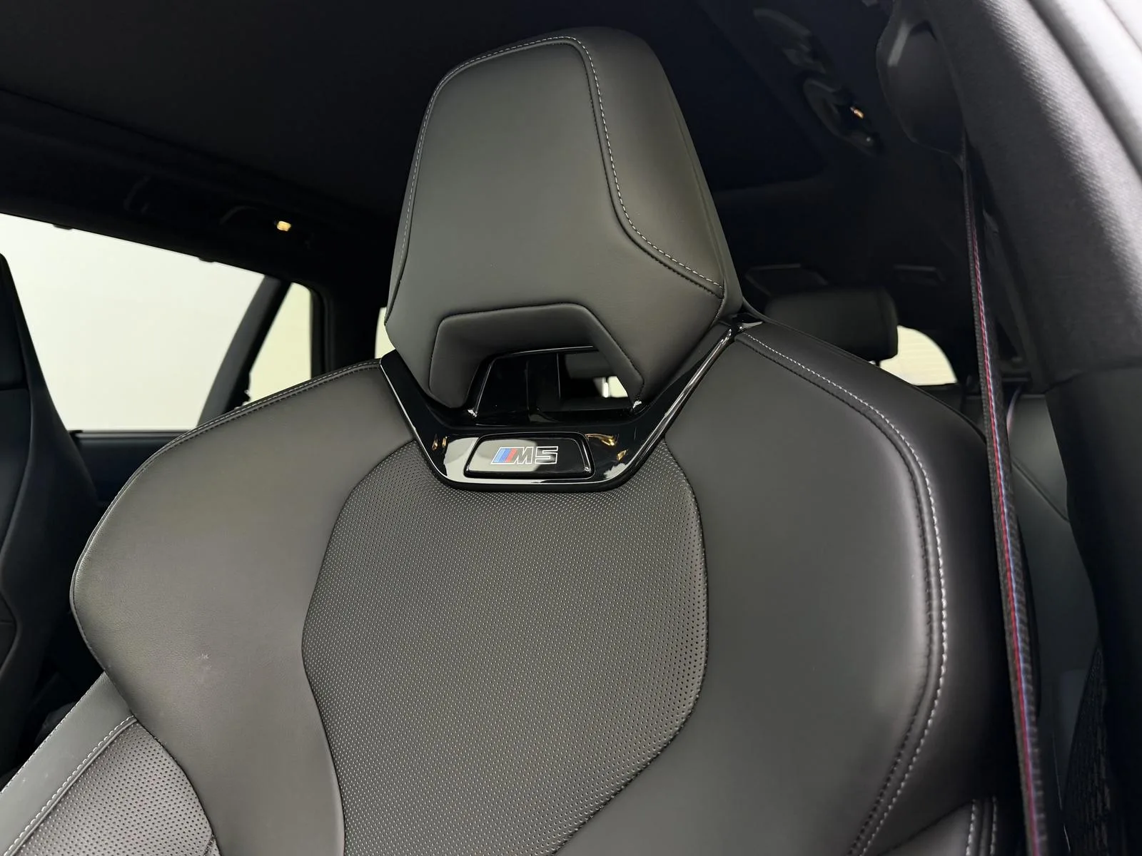 2026 BMW M5 Touring, 16/30