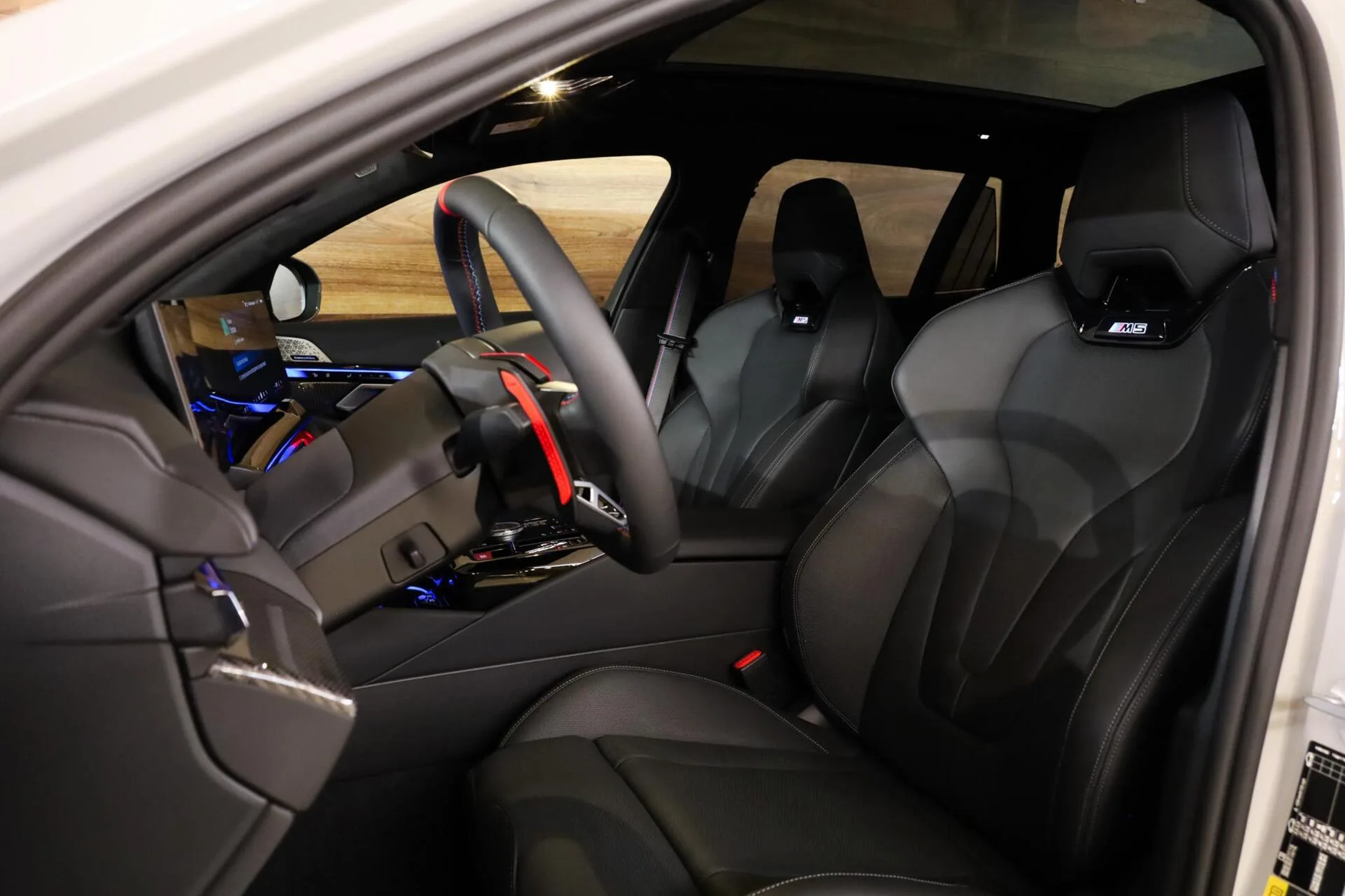 2026 BMW M5 Touring, 7/30