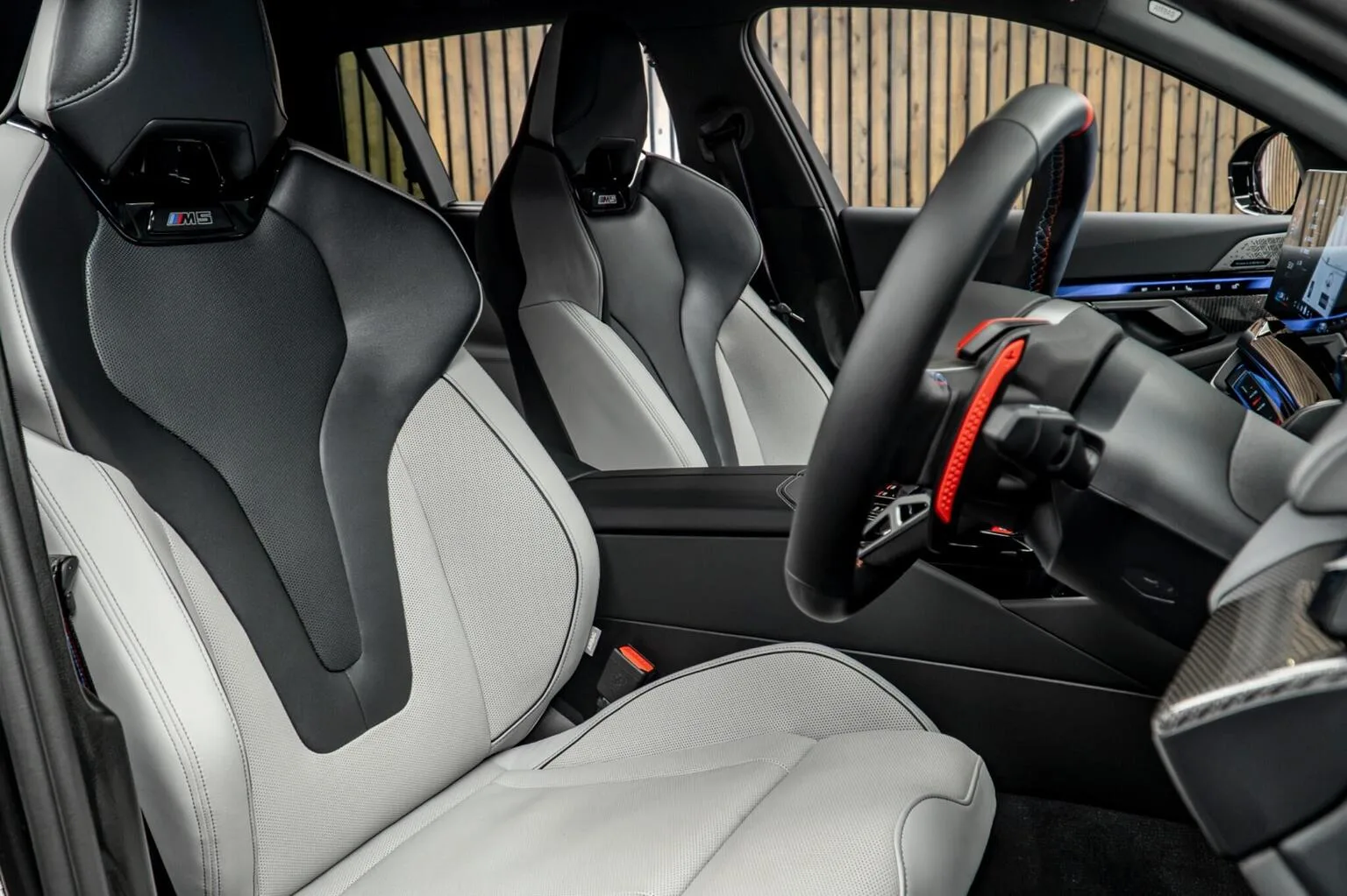 2026 BMW M5 Touring, 2/30