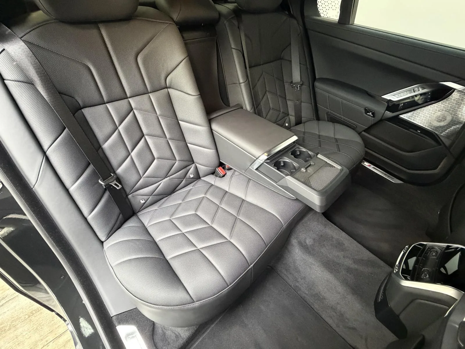 2026 BMW M760e, 20/30