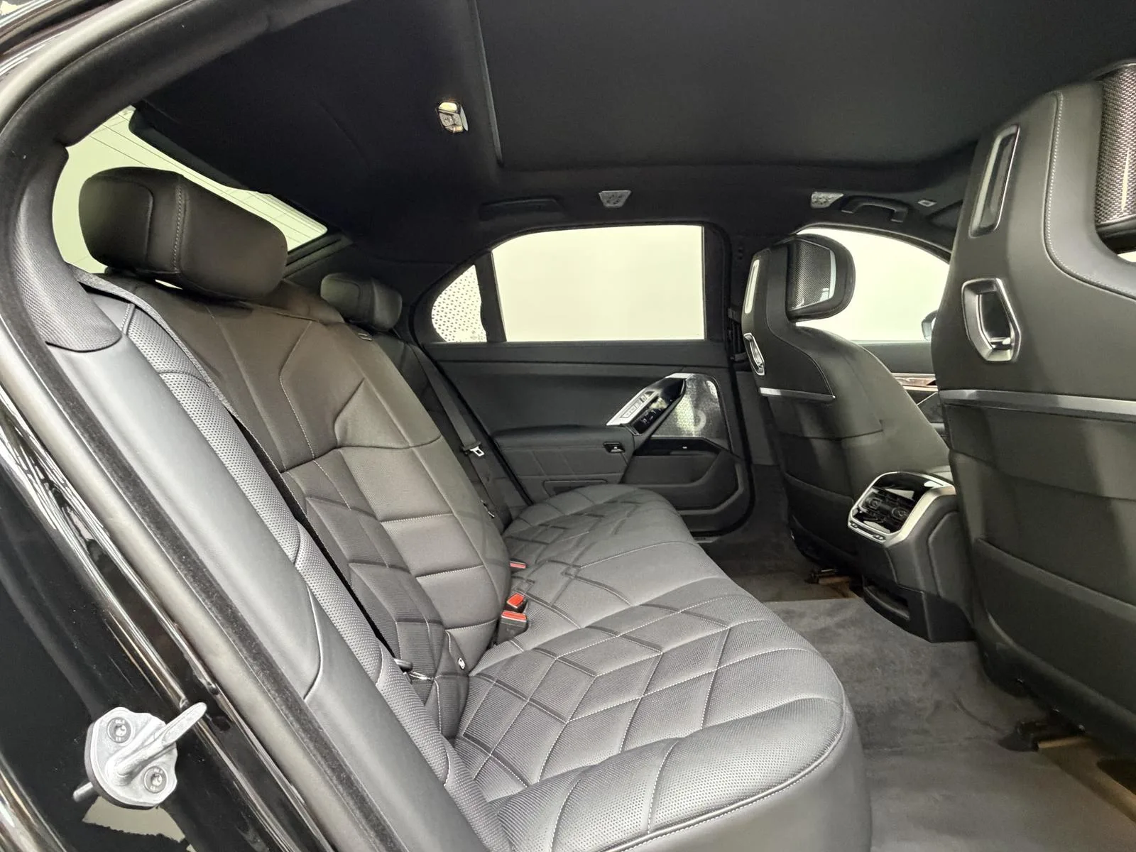 2026 BMW M760e, 23/30