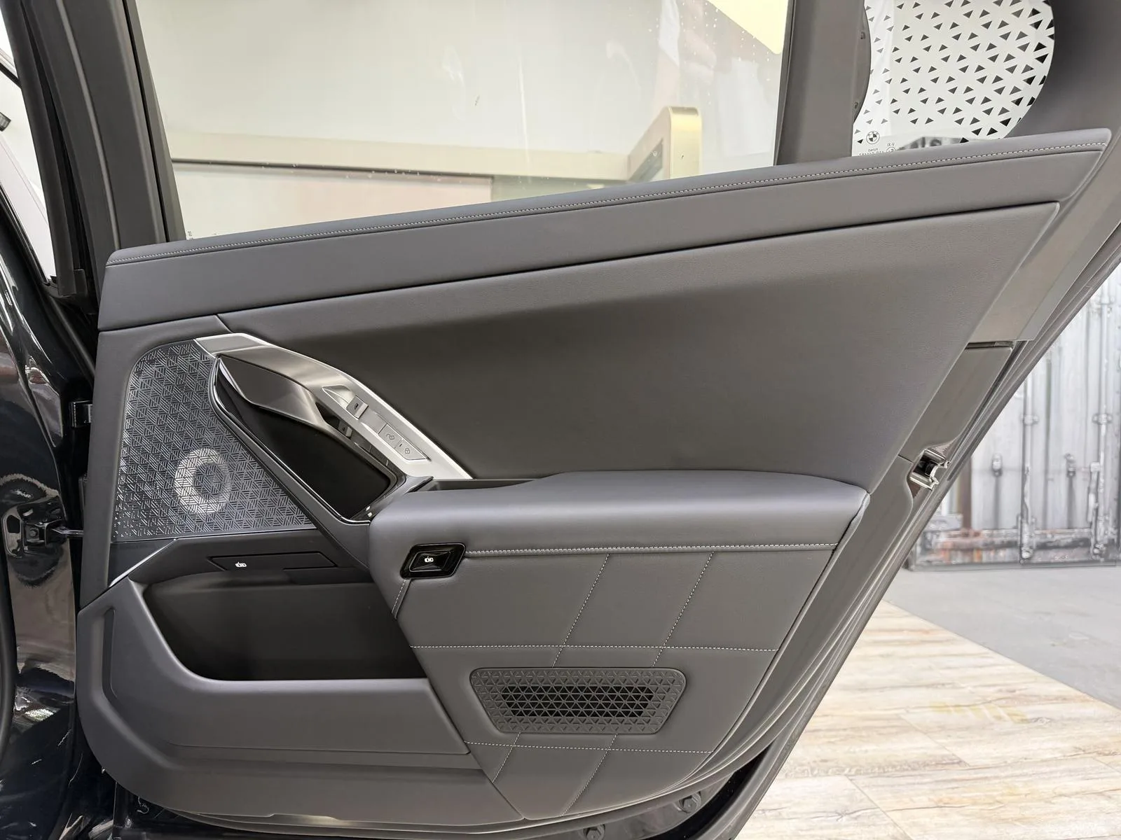 2026 BMW M760e, 25/30