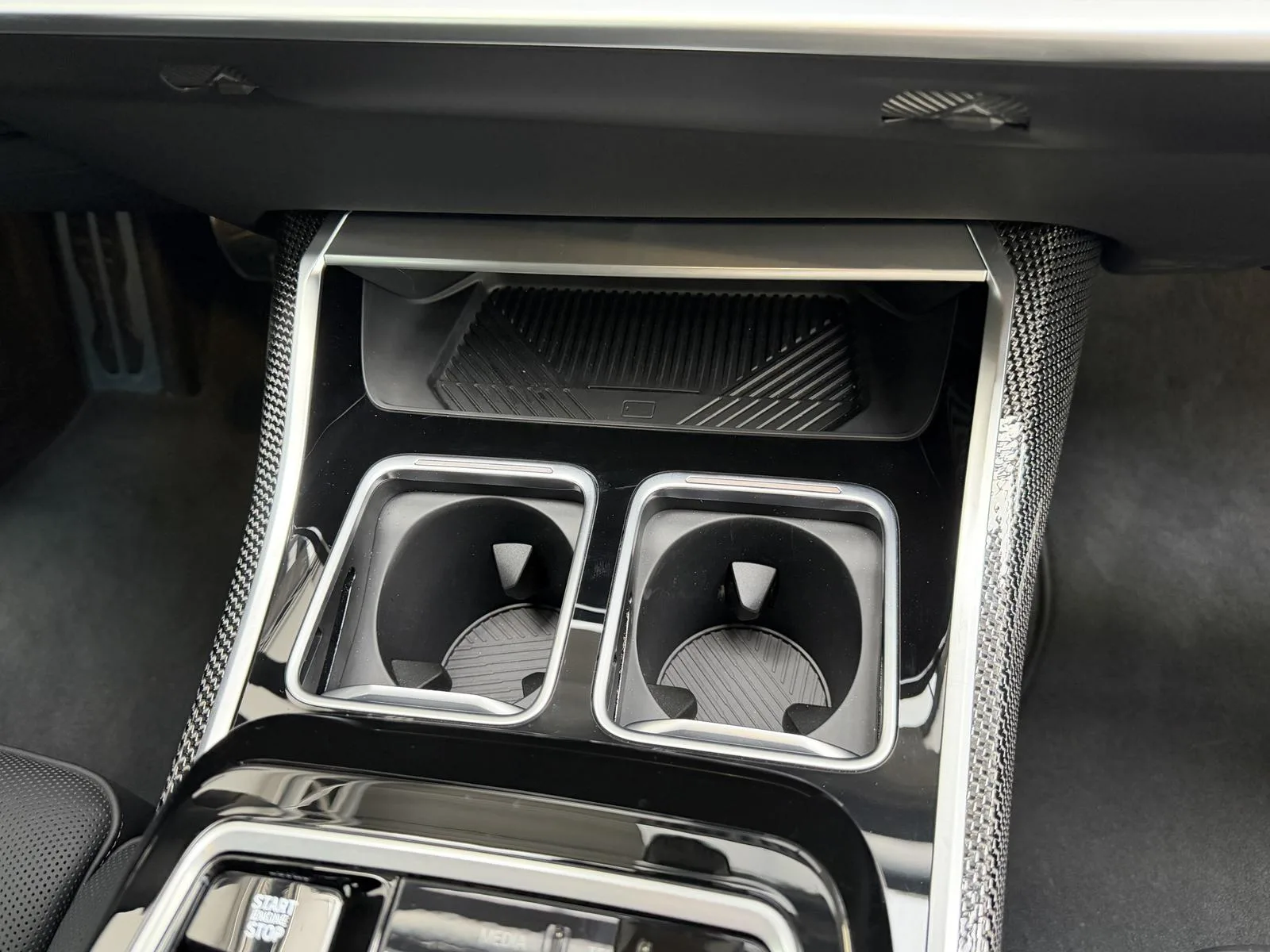 2026 BMW M760e, 27/30