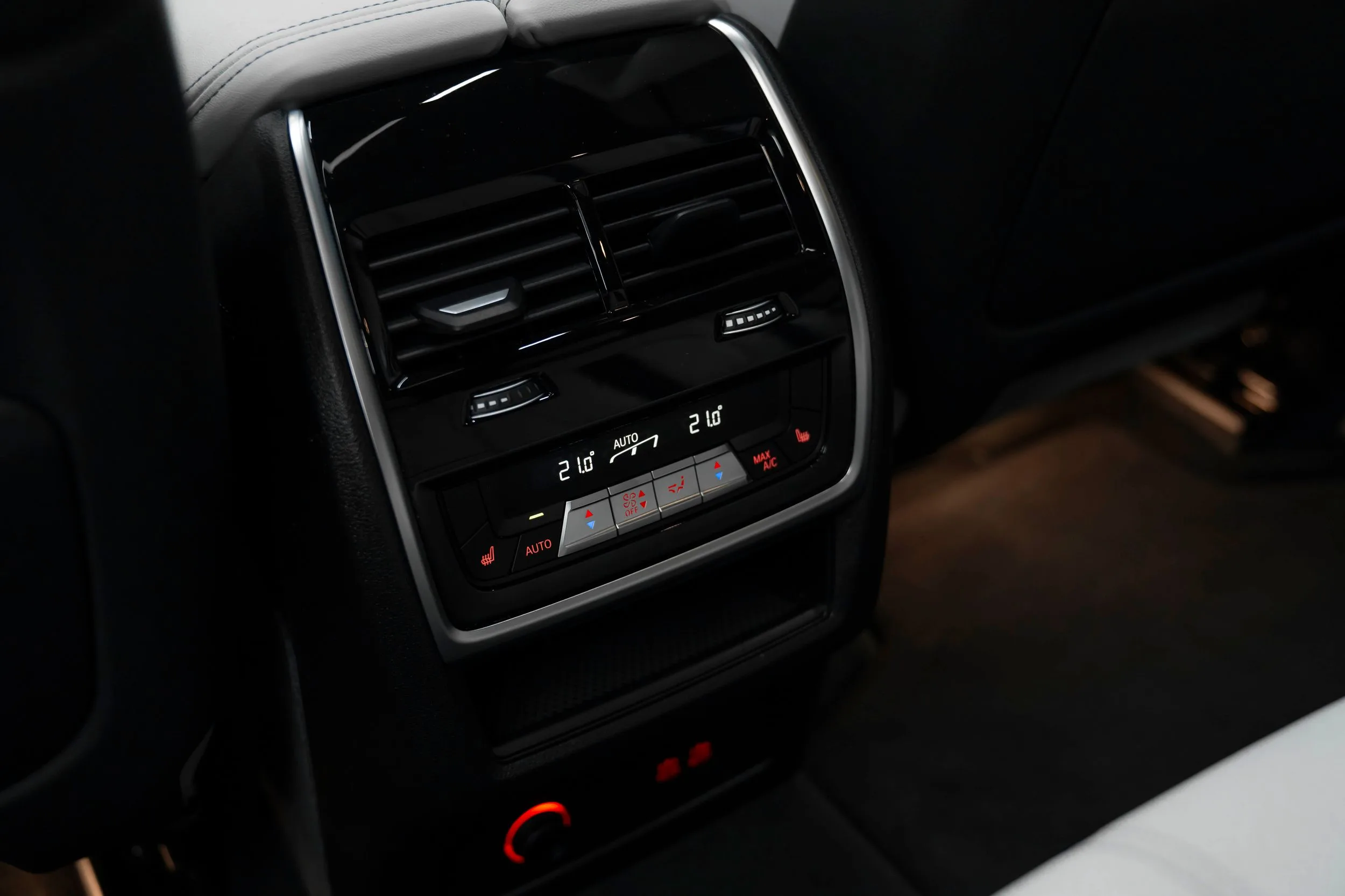 2026 BMW X5 M Competition, 24/26