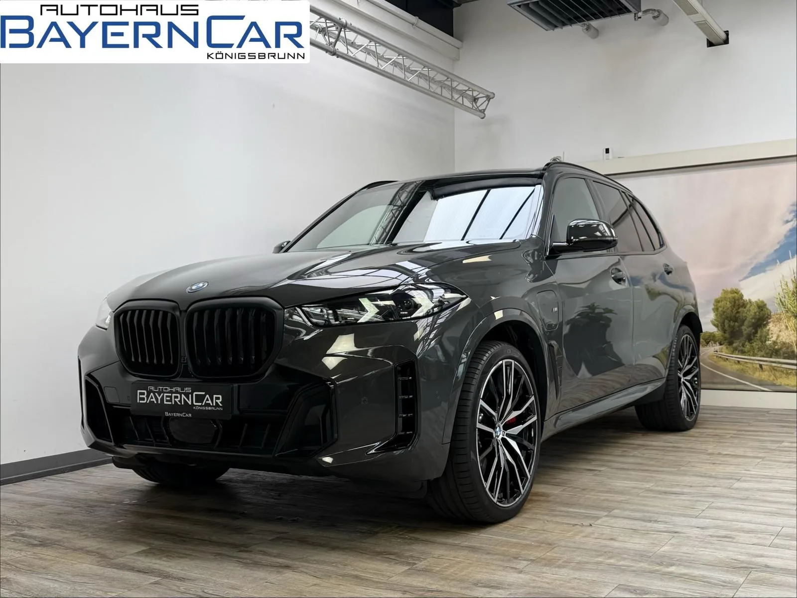2026 BMW X5 xDrive50e M Sport Pro angeboten von einem Fachhändler in Königsbrunn, Deutschland, Hauptfoto