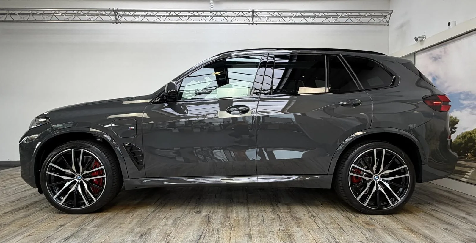 2026 BMW X5 xDrive50e M Sport Pro, 3/30
